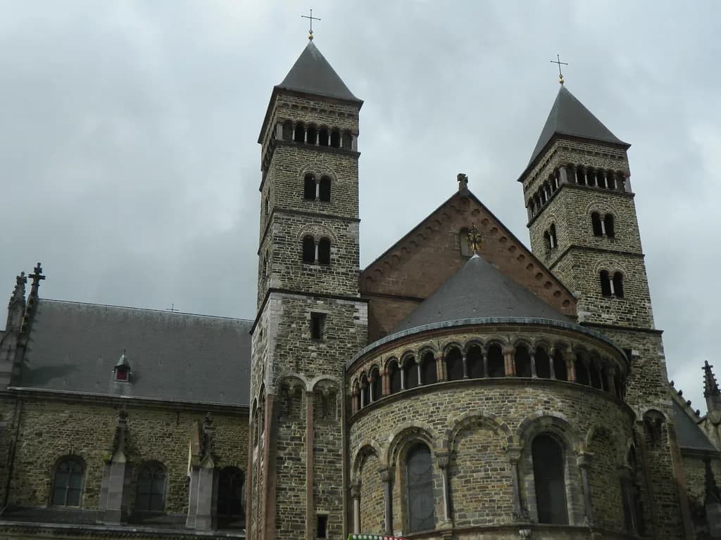 Basilica of Saint Servatius, Maastricht: A Visitor's Guide