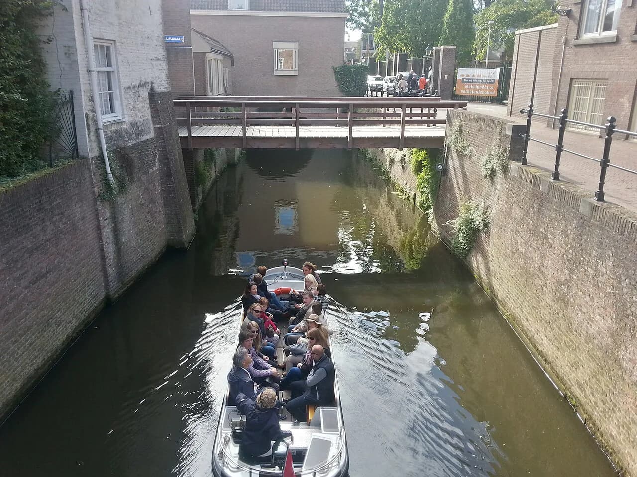 Den Bosch neighbourhoods: how to choose where to walk