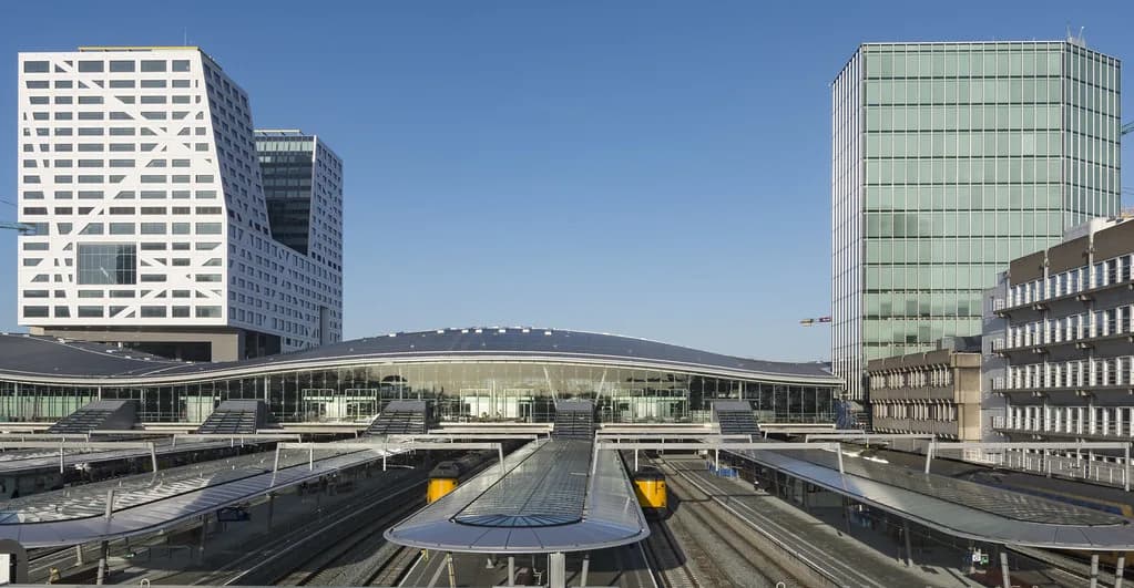 London to Utrecht: Train, Flight and Ferry Options Compared
