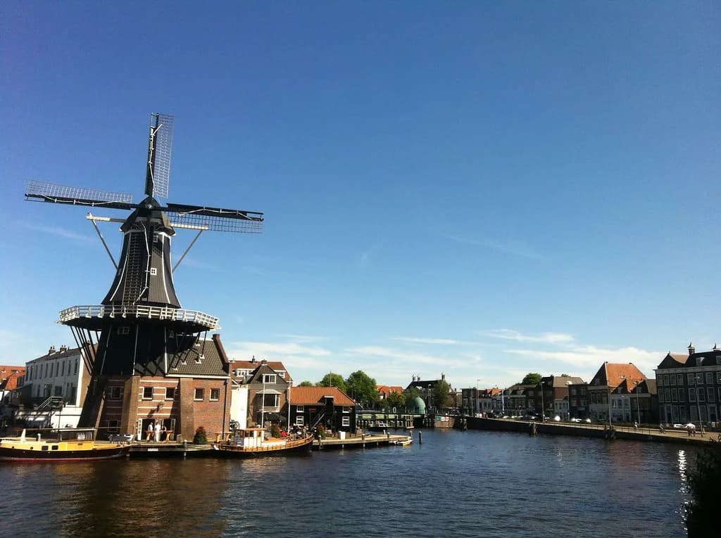 Molen De Adriaan in Haarlem: the Spaarne Windmill