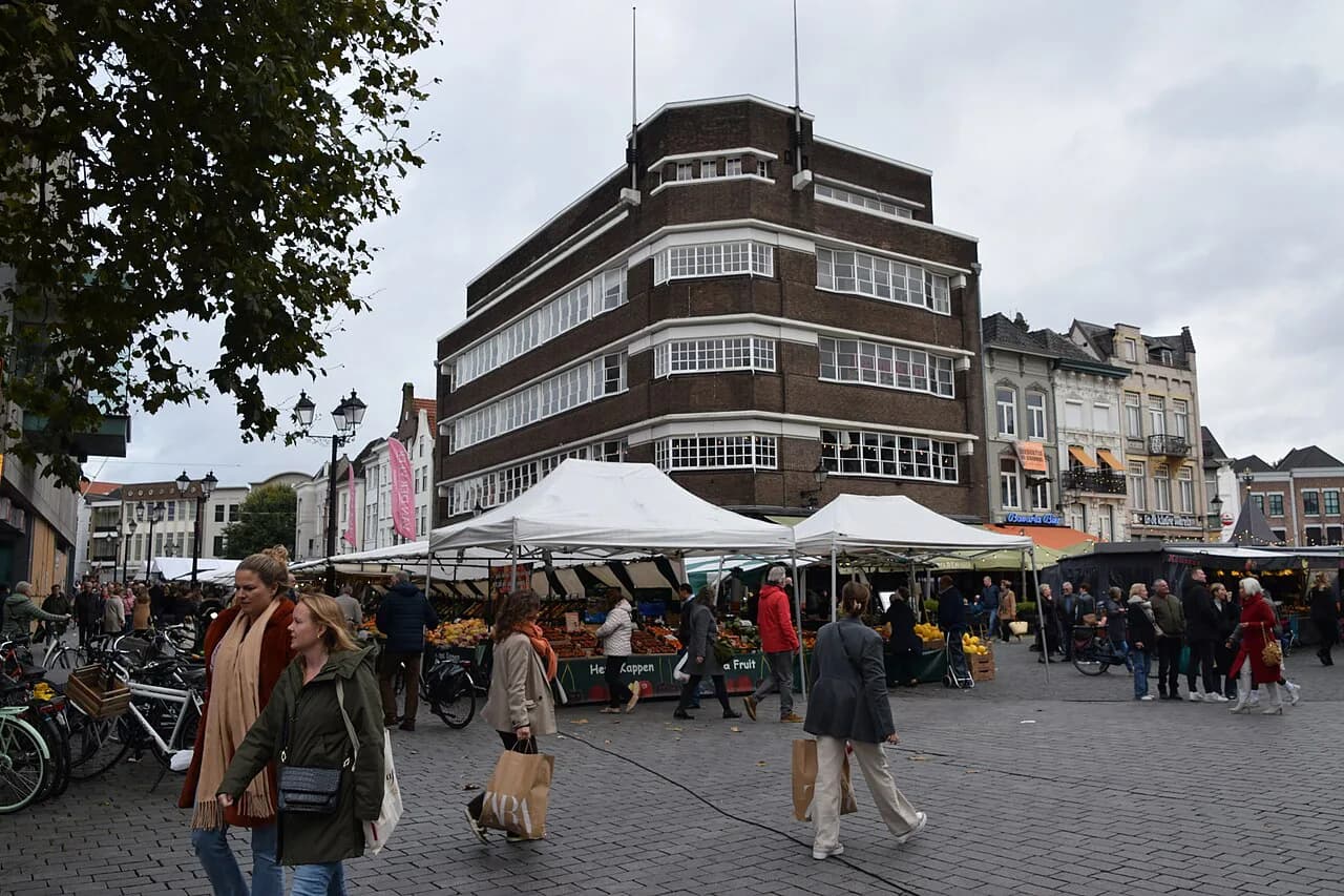 One Day in Den Bosch: A Walkable Itinerary for 's-Hertogenbosch