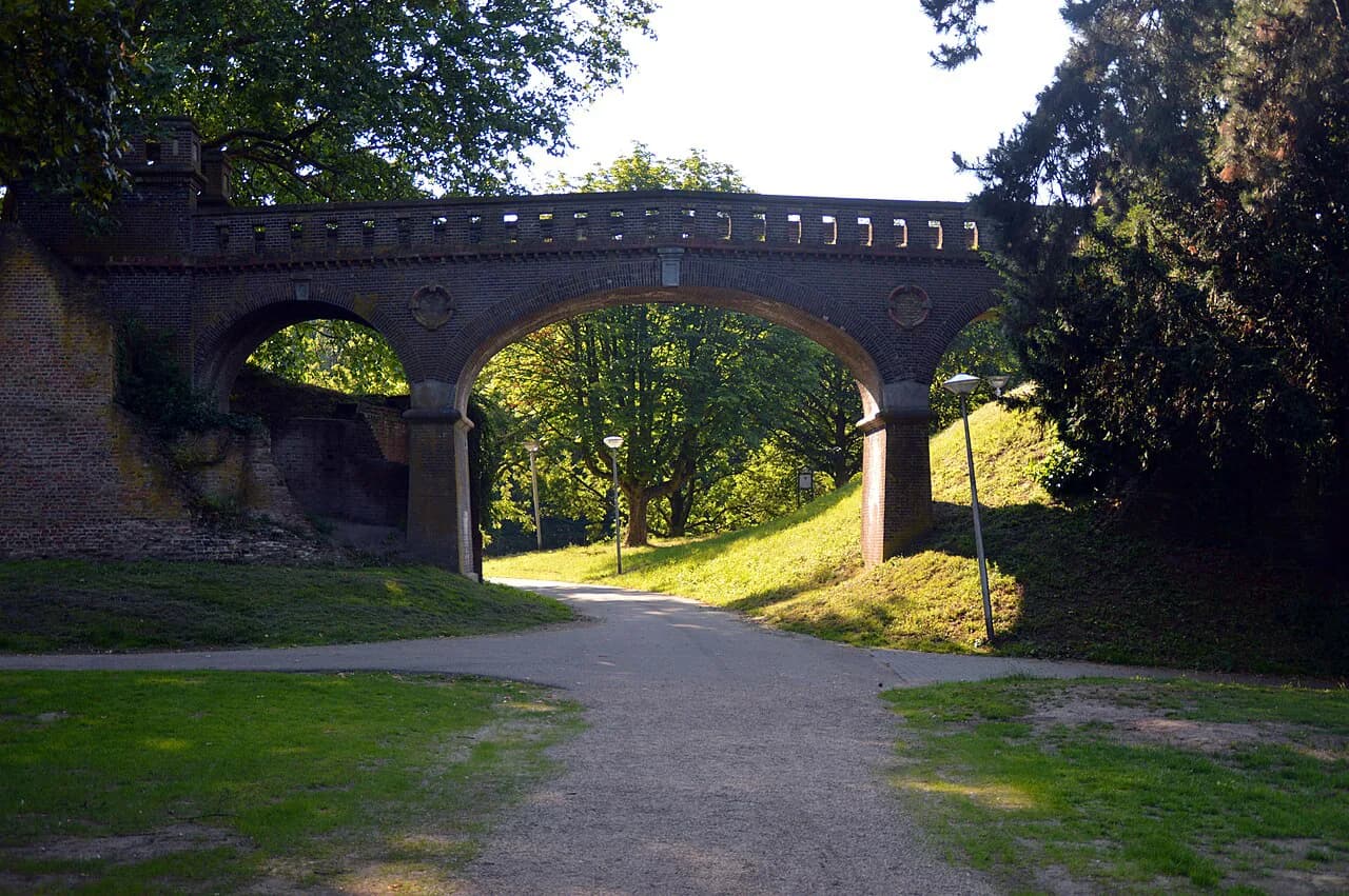 Hunnerpark Nijmegen: A Visitor's Guide to the City Park