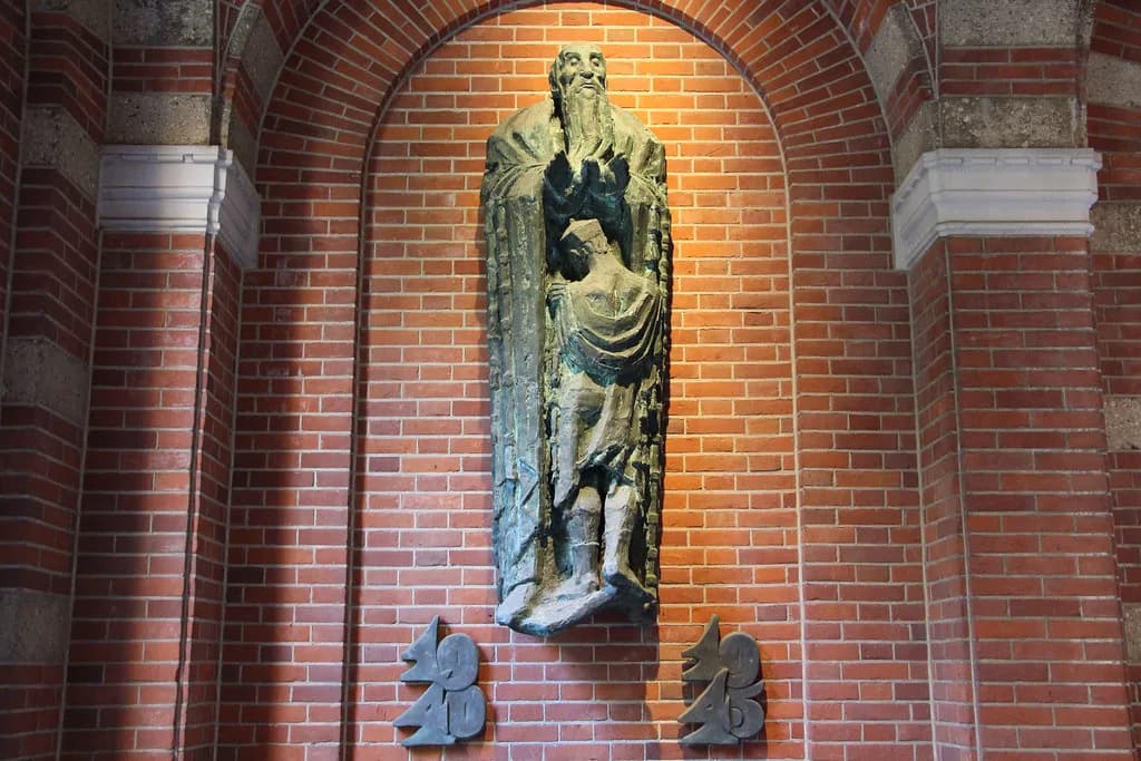 Rotterdam Walking Tour: A Self-Guided Route Through the Centre