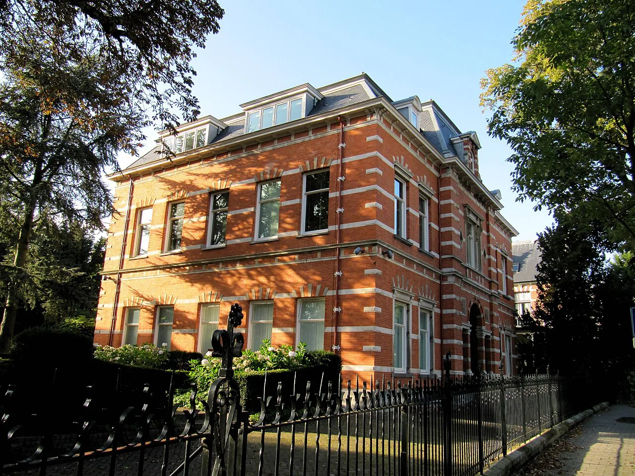 A villa on the Prinsevinkenpark, Archipelbuurt, The Hague.