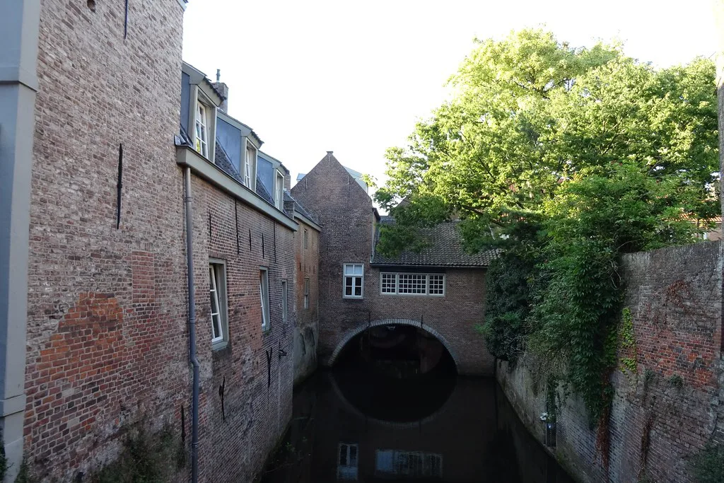 The Bossche Gracht near De Muntel, Den Bosch.