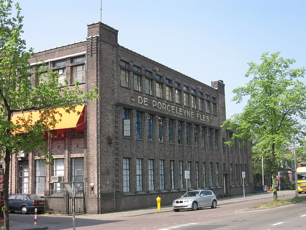 The De Porceleyne Fles (Royal Delft) factory building, Delft.