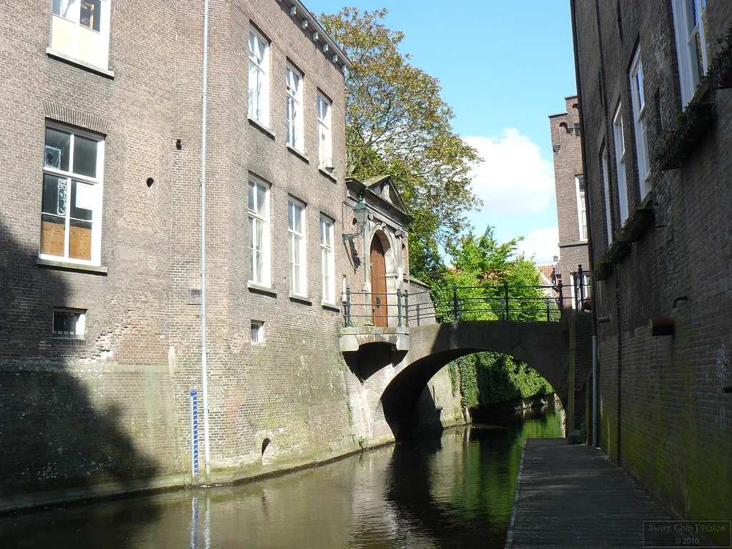 The Binnendieze between houses, Den Bosch.