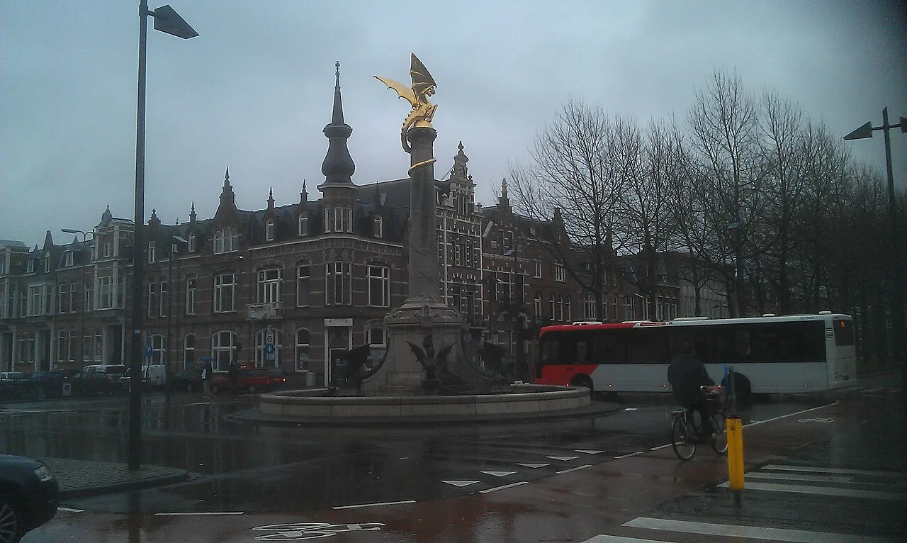 The dragon statue of the Drakenfontein on the Stationsplein, Den Bosch.