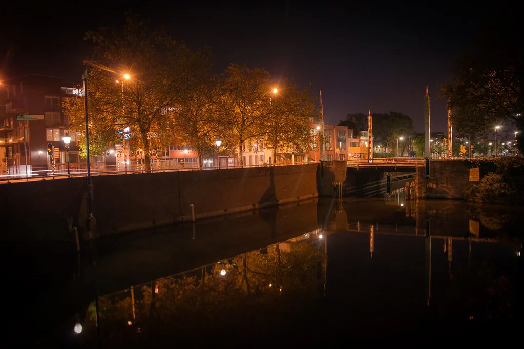 The Catharijnesingel at Ledig Erf, Utrecht, at night.