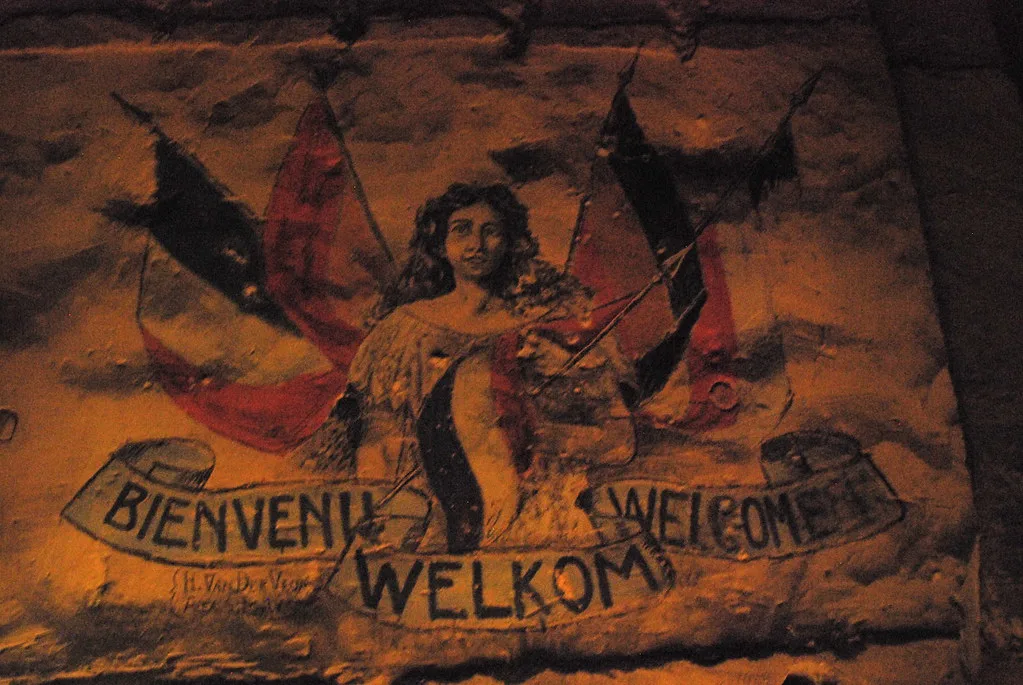 A charcoal drawing on the wall of the Maastricht caves.