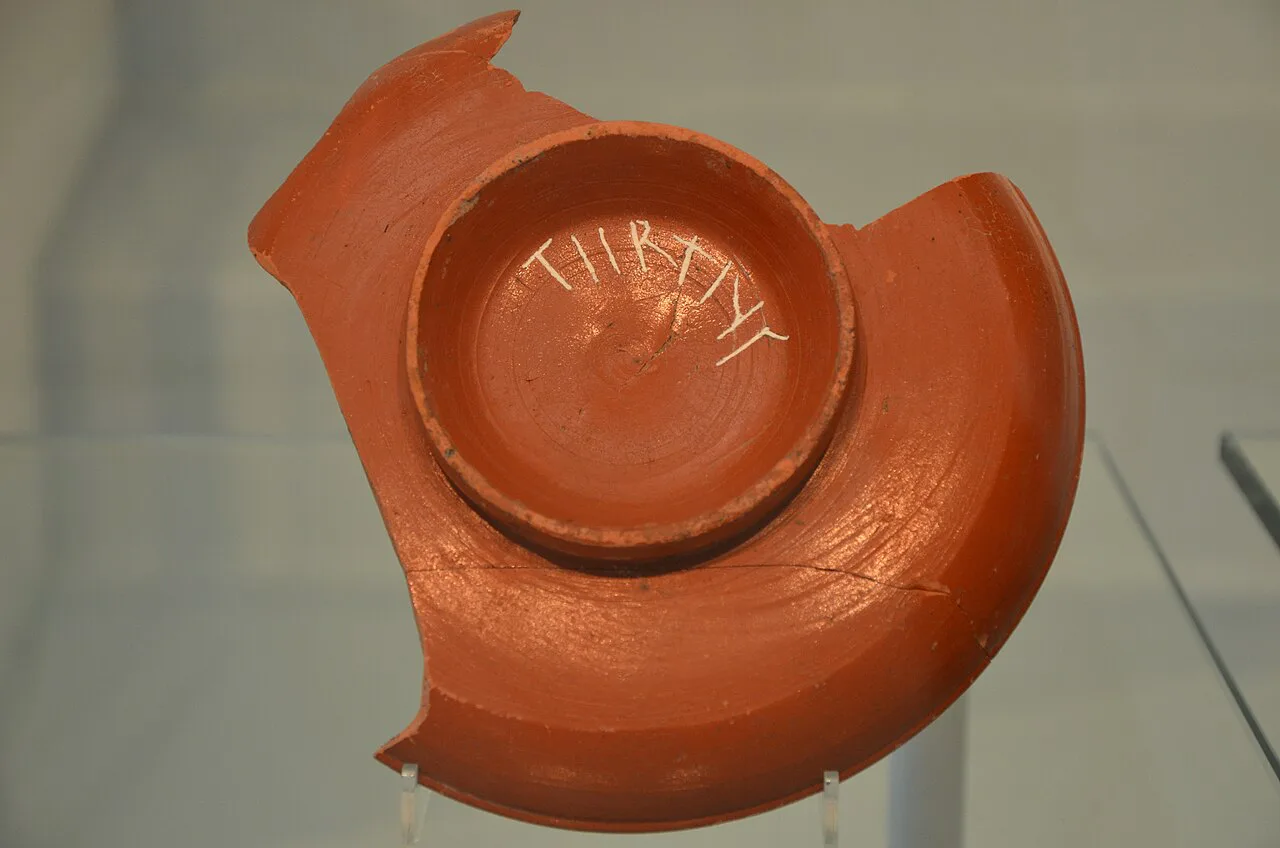 A Roman terra sigillata dish in Museum Het Valkhof, Nijmegen.