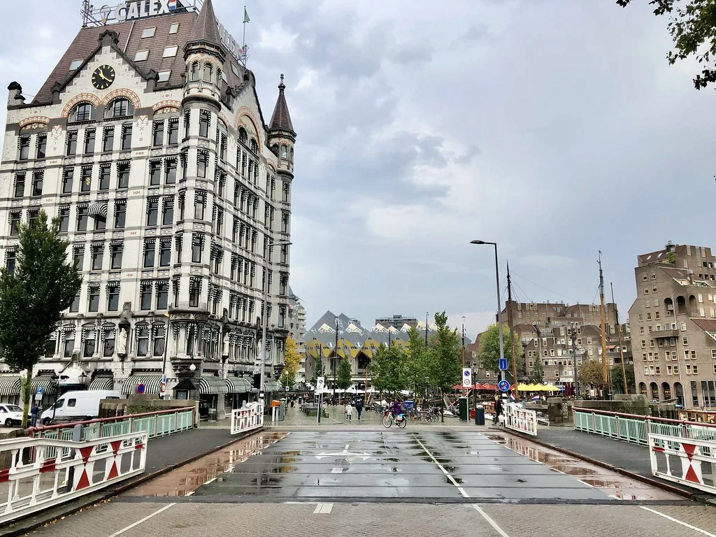 The bridge by the Witte Huis, Rotterdam.