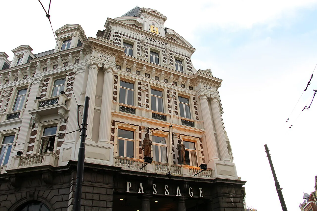 The entrance of De Passage, The Hague.