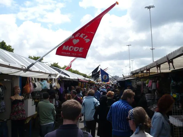 The market on Herman Costerstraat, The Hague.