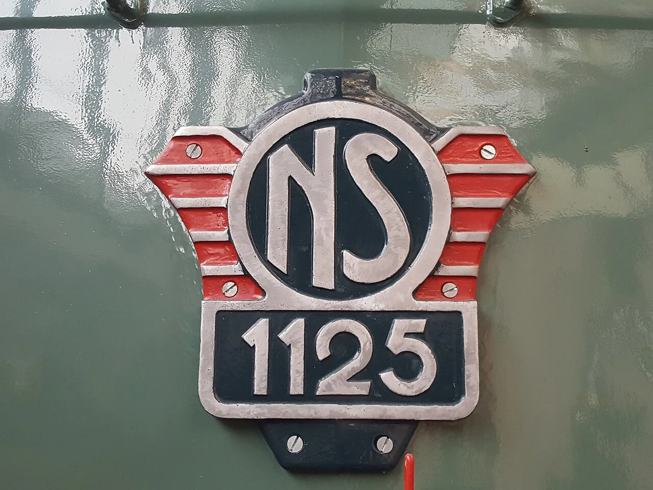 A locomotive plate in the Dutch Railway Museum, Utrecht.