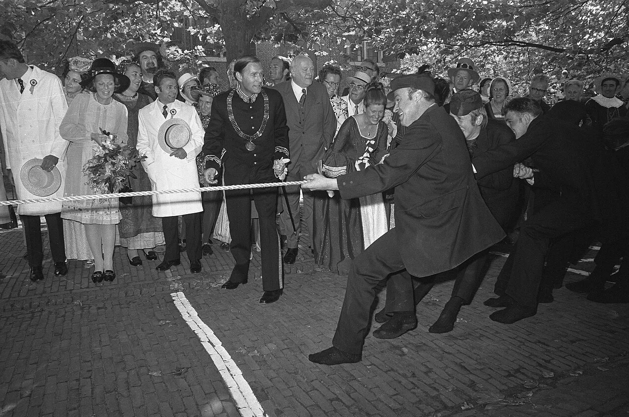 Princess Beatrix opening the Woerden cheese market in an archive photograph.