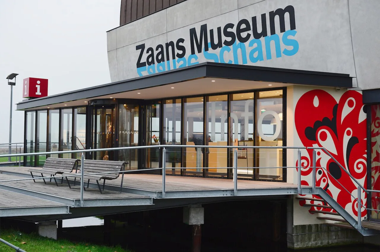 The entrance of the Zaans Museum at the Zaanse Schans.